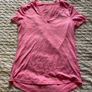 Light Pink Athletic Shirt. Women’s small. Good condition.
